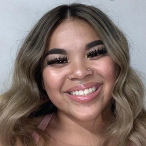 Meet your Posher, Mikaela